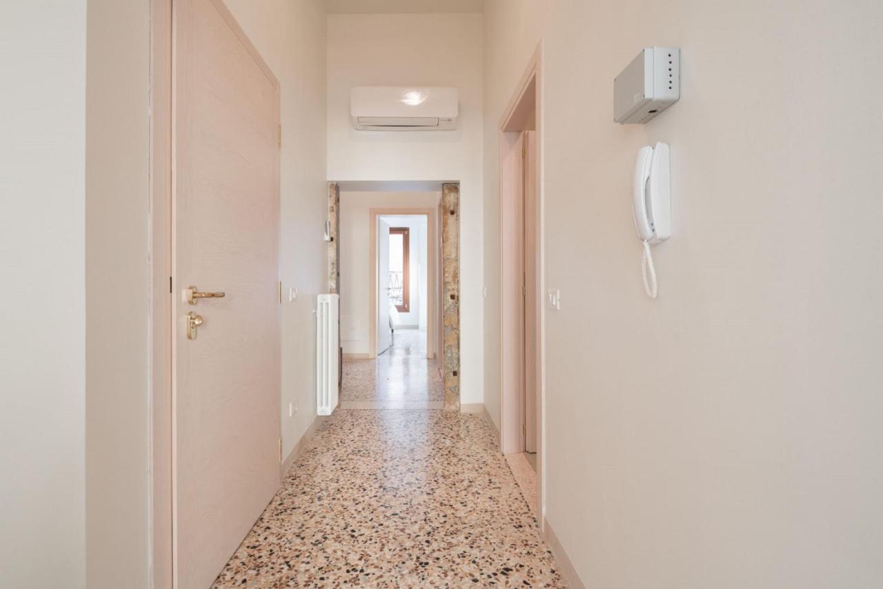 Accademia Charm Apartments By Wonderful Italy Venise Extérieur photo