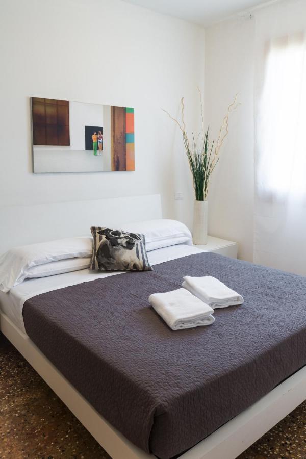 Accademia Charm Apartments By Wonderful Italy Venise Extérieur photo