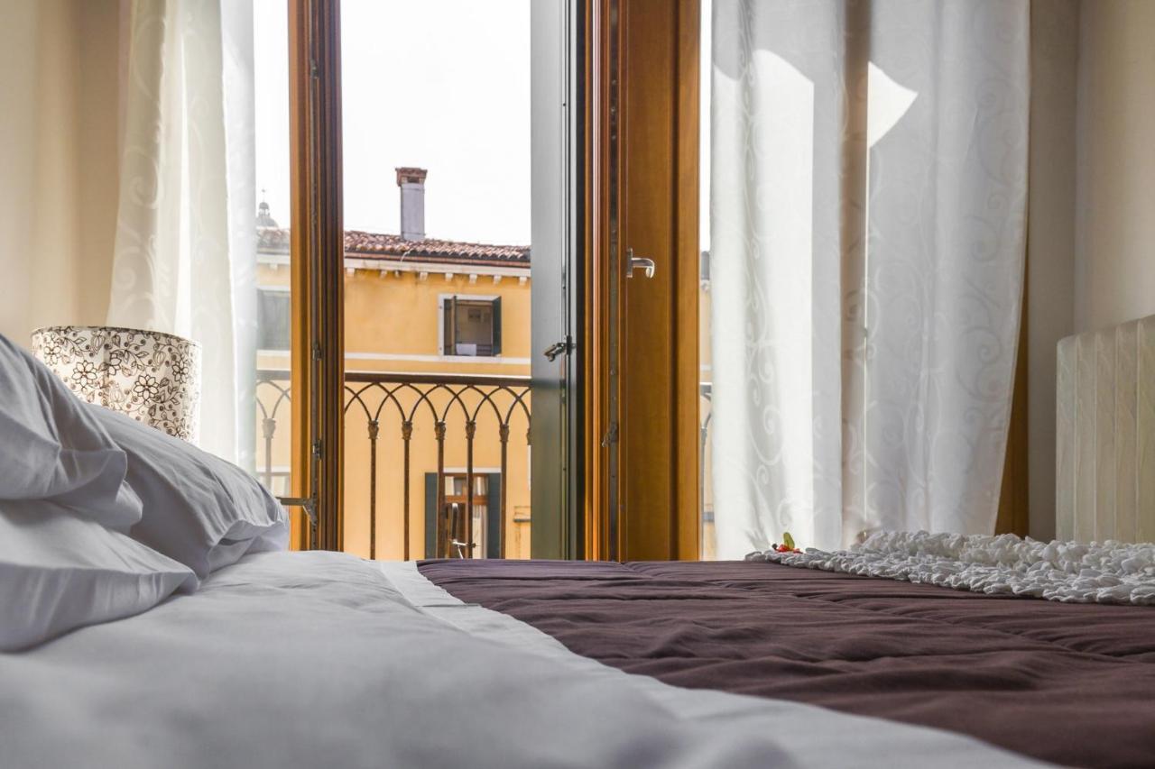 Accademia Charm Apartments By Wonderful Italy Venise Extérieur photo