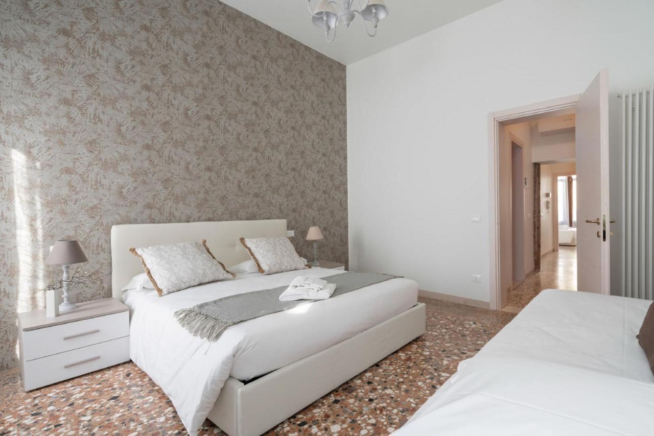 Accademia Charm Apartments By Wonderful Italy Venise Extérieur photo
