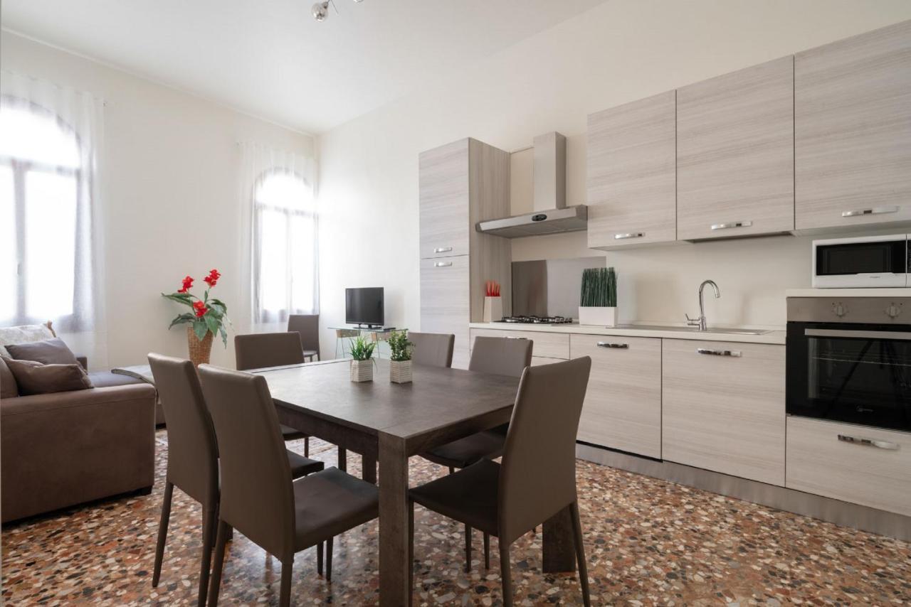 Accademia Charm Apartments By Wonderful Italy Venise Extérieur photo