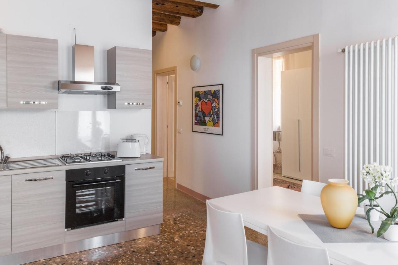 Accademia Charm Apartments By Wonderful Italy Venise Extérieur photo