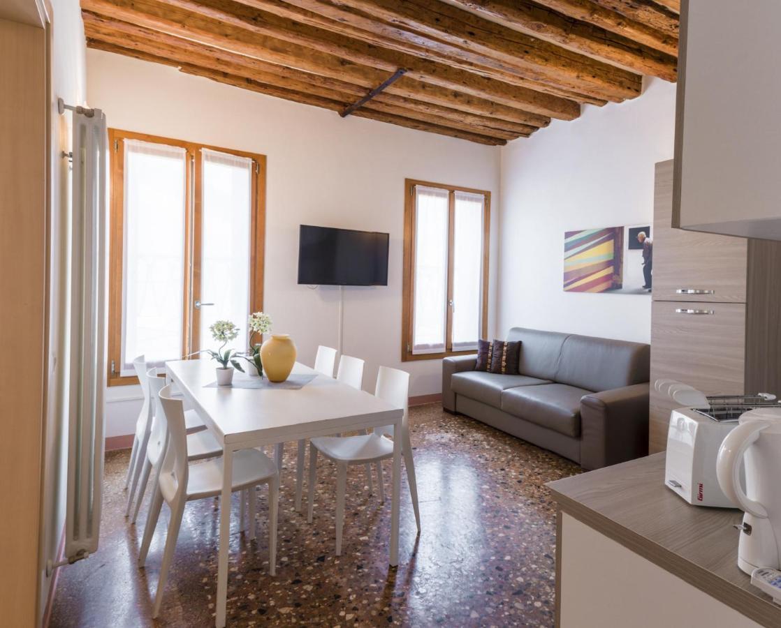 Accademia Charm Apartments By Wonderful Italy Venise Extérieur photo