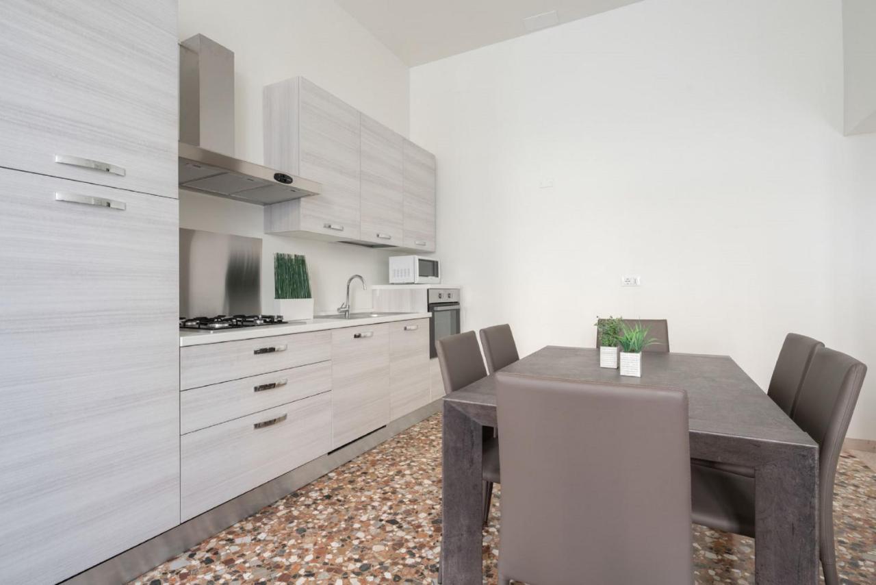 Accademia Charm Apartments By Wonderful Italy Venise Extérieur photo