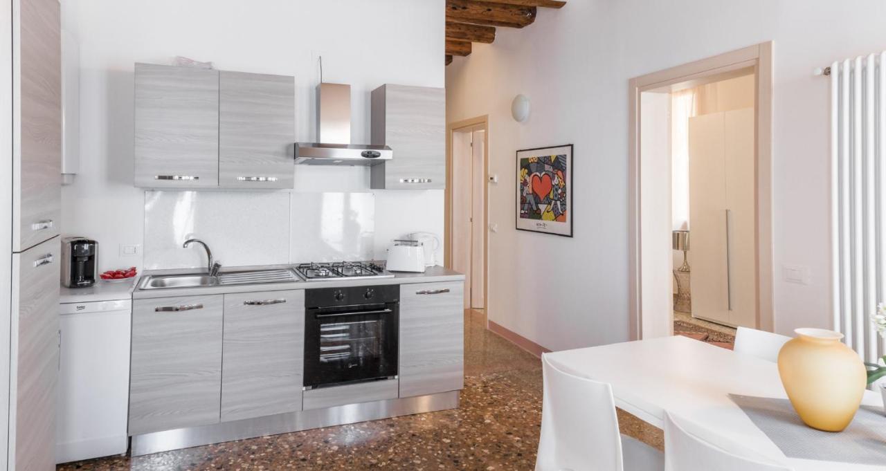 Accademia Charm Apartments By Wonderful Italy Venise Extérieur photo