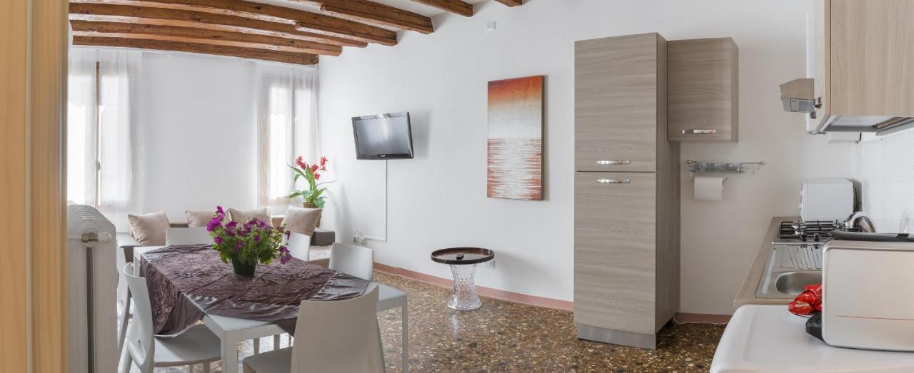 Accademia Charm Apartments By Wonderful Italy Venise Extérieur photo