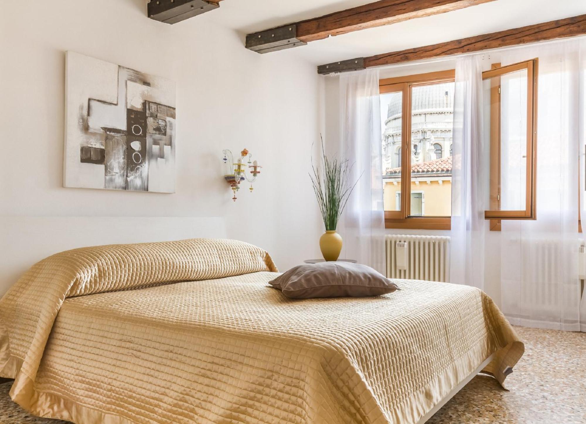 Accademia Charm Apartments By Wonderful Italy Venise Extérieur photo
